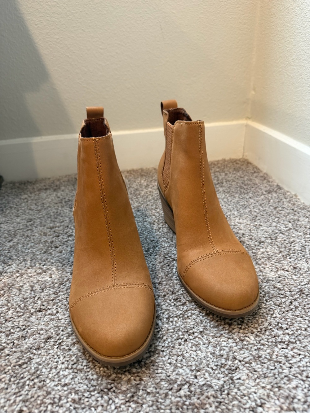 Toms Chestnut Tan Chelsea Booties